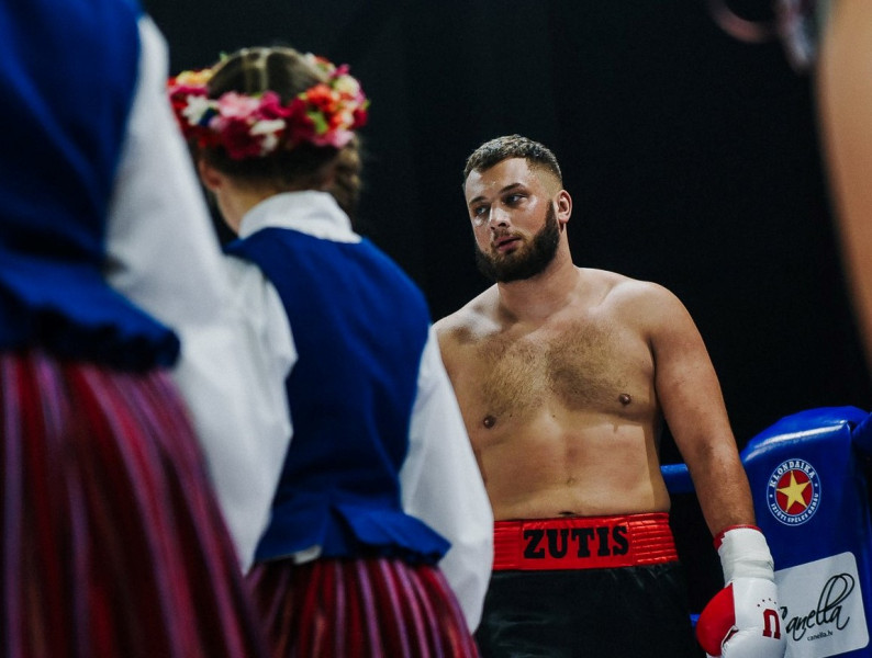 Sakarā ar Covid19 inficēšanās draudiem, atcelta Kristapa Zuša cīņa ar Marko Radonjiču