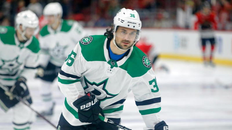 Viens no Ņujorkas “Rangers” līderiem Matss Cukarello tiek aizmainīts uz Dalasas “Stars”