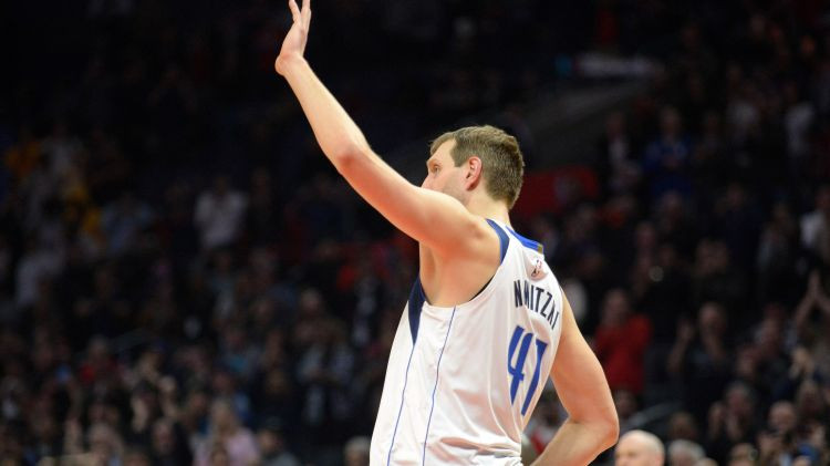 Dončičam "triple-double" Novicka 1500. spēlē, Noā un Valančūns pieveic "Lakers"