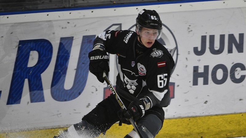 Bergmanis "Rīgas" hokejistiem izrauj otro uzvaru pirmajās divās sezonas spēlēs