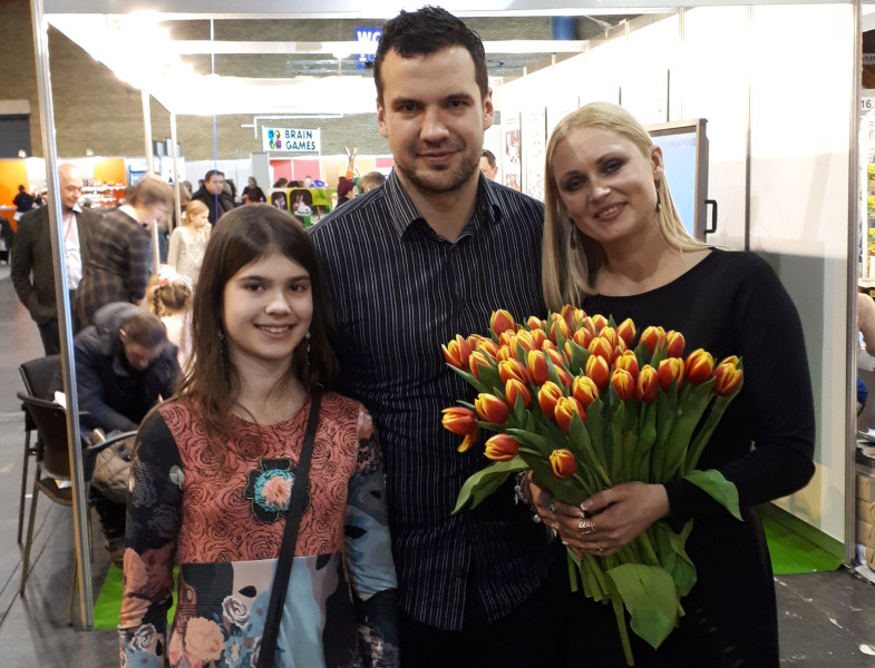 Iveta Rēdliha. Latviešiem jauna spriedzes romānu autore
