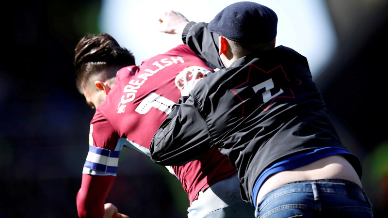 Futbolistam iesitušais angļu fans saņem 14 nedēļu cietumsodu