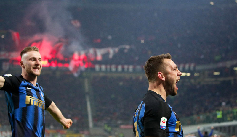 Milānas derbijā pieci vārti un triumfē "Inter", "Juvei" pirmais zaudējums sezonā