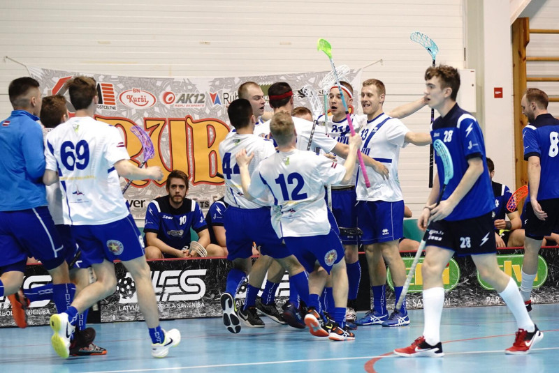 FK "Valka" – 2. līgas čempione, vicečempiones godā FK "Jūrmala"