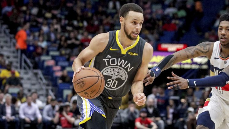 "Warriors" Karija traumu neuzskata par nopietnu, gaida viņu sastāvā uz "play-off"