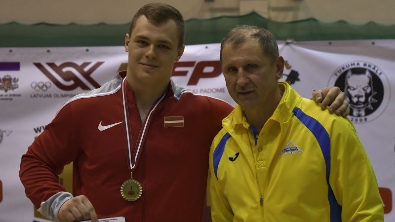 Arī svarcēlājs Griškovs garantē vietu Eiropas čempionāta desmitniekā