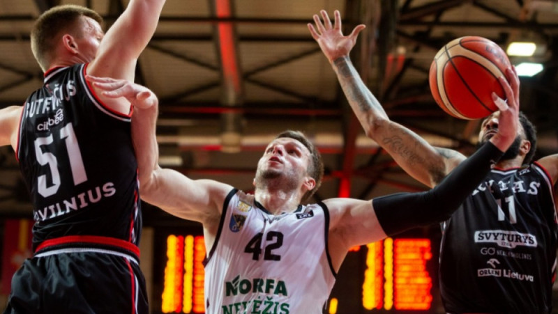 Helmaņa "Rytas" sensacionāli zaudē Lietuvas pastarītei "Nevežis"