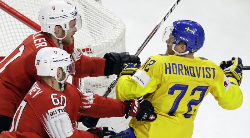 Zviedrija turpina būvēt NHL sastāvu: piekrīt arī Bļugera komandas biedrs Hērnkvists