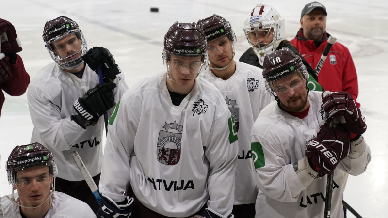 Balceram pirmais treniņš, Bičevskis atskaitīts no izlases