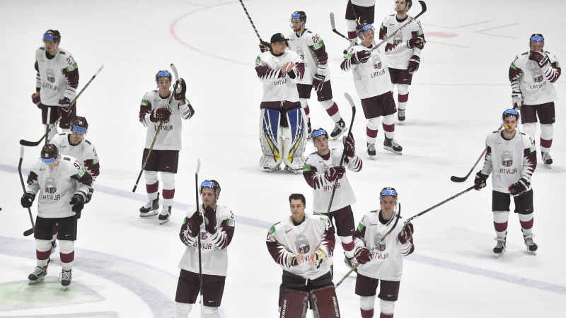 Latvijas hokeja izlase var būt palikusi tikai vienas vietas attālumā no Pekinas OS