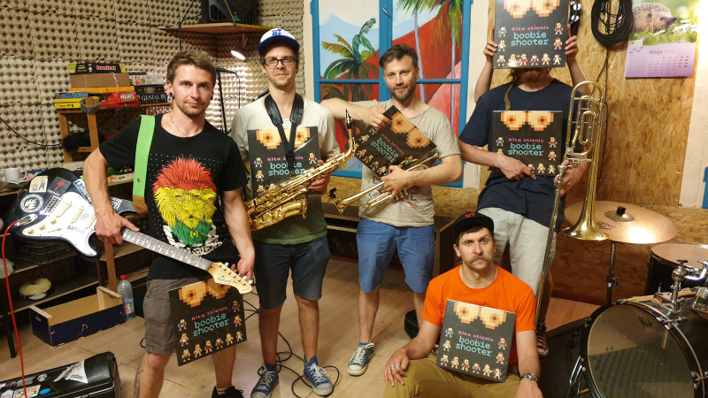 Sportpanka apvienības "Rīta Stienis" debijas albums izdots arī vinilā