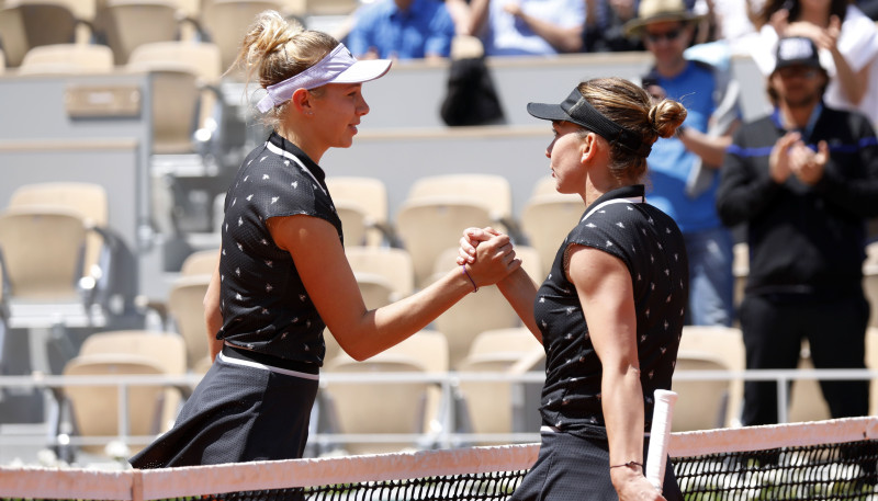 17 gadus vecā Aņisimova sakauj "French Open" čempioni Halepu