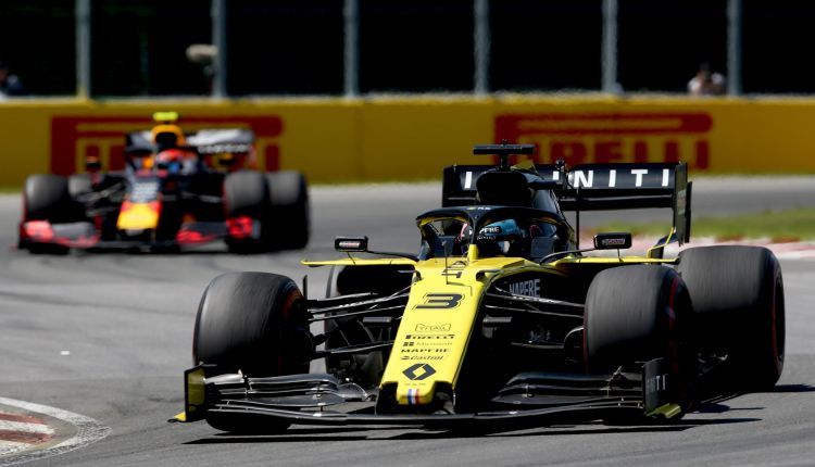 Rikjardo pēc divu sodu piešķiršanas izkrīt no Francijas "Grand Prix" pirmā desmitnieka