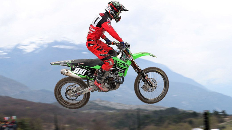 Pēc Desāla un Lībera savainošanās "Kawasaki" MXGP komanda paziņo jauno braucēju