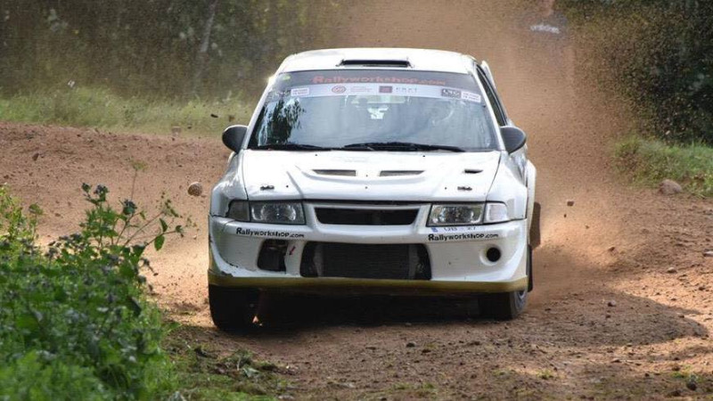 Latvijas rallijsprinta posmā Lietuvā uzvaru svin Kalvis Blūms