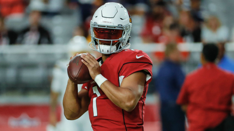 NFL drafta pirmais numurs Marejs debijā spēlē pārliecinoši