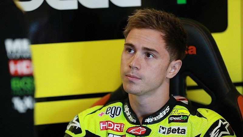 "Moto3" čempionu notiesā par naža izmantošanu konfliktā