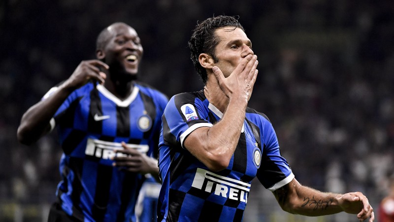 Izcili vārti un dominance: Konte pie Milānas "Inter" stūres debitē ar graujošu uzvaru