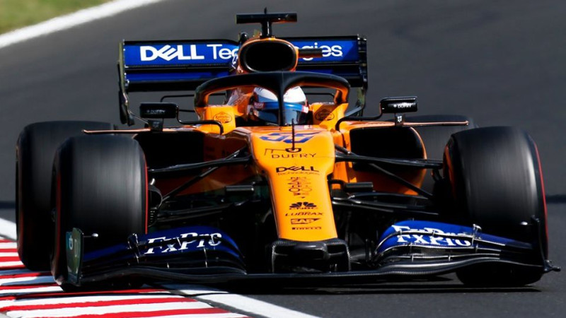 "McLaren" atkal grib izmantot "Mercedes" motorus