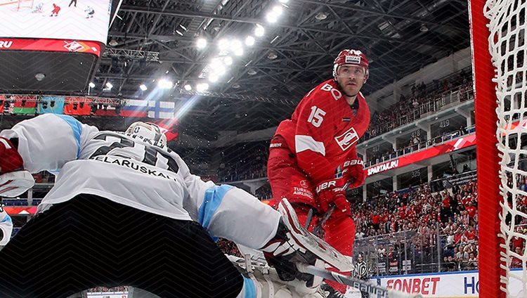 Karsumam sezonas desmitie vārti, Odiņš atgriežas KHL tiesneša darbā