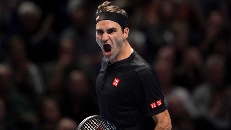 Federers cīņā par finālturnīra pusfinālu pirmoreiz kopš 2015. gada uzvar Džokoviču