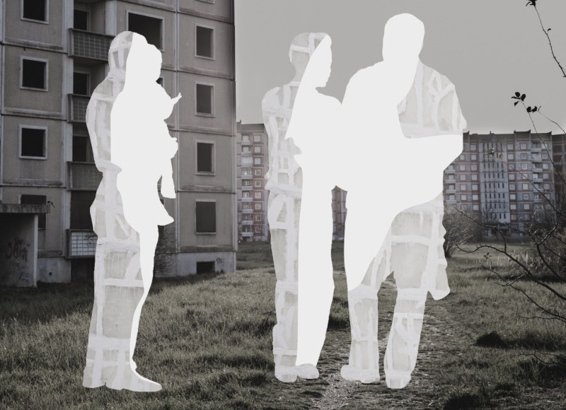 Liepājas teātrī top iestudējums “Mēness neredzamā puse”