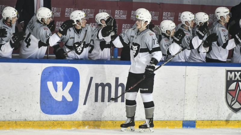 Švanenbergam un Mintautišķim pa diviem vārtiem, "Rīga" sagrauj Ķīnas klubu