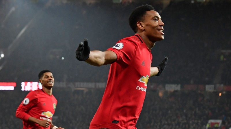 Ņūkāsla Ziemassvētkos Mančestras "United" uzdāvina graujošu uzvaru