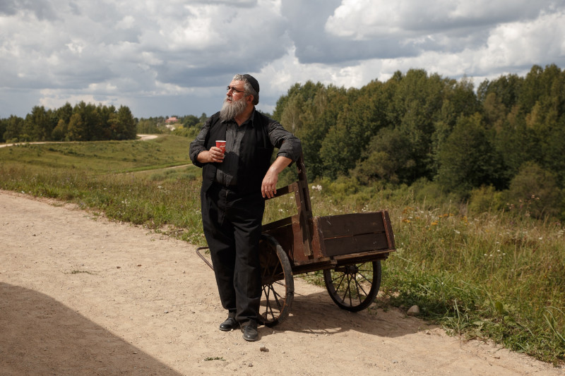 Jubilāra Gundara Āboliņa jaunākā kinoloma filmā "Piļsāta pi upis"