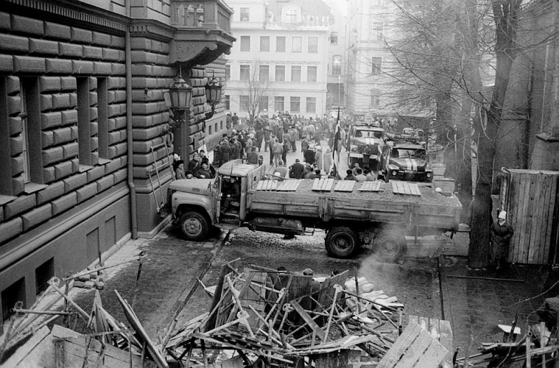Aicina apmeklēt 1991. gada barikāžu atcerei veltītu koncertu Rīgas Domā un piemiņas pasākumus pilsētā