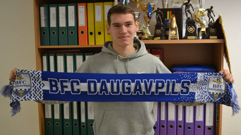"Daugavpilij" pievienojas aizsargs un "Zenit" piederošs pussargs