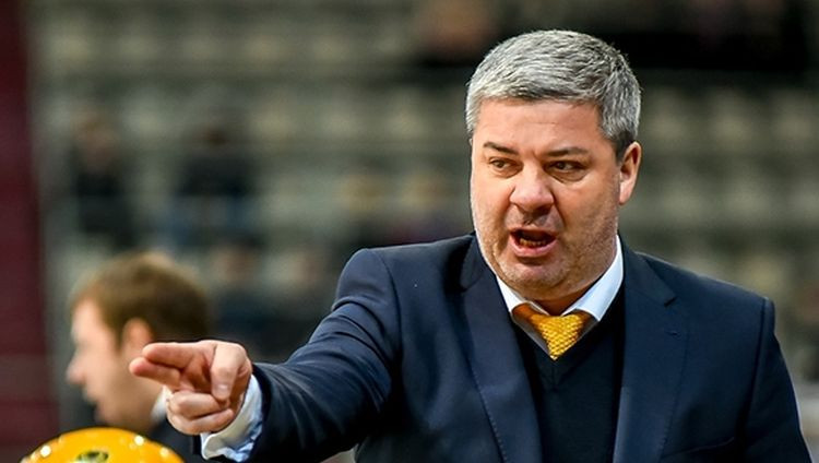 Tambijevs: "Klubs nevar nelaist treneri, piemērs ir "Dinamo" un Zubovs"