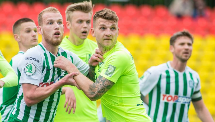Lietuvā futbola sezona atsākas ar pārsteigumu