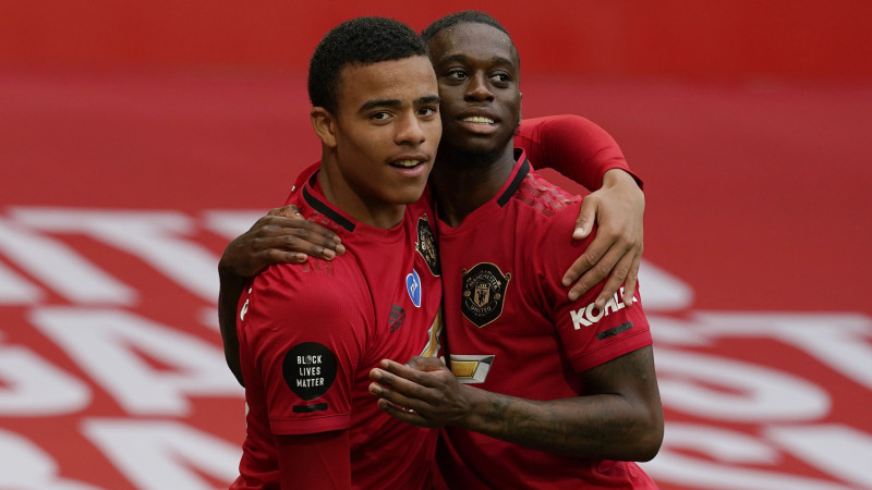 Vārtu ballītē "Man United" droši uzvar "Bournemouth"