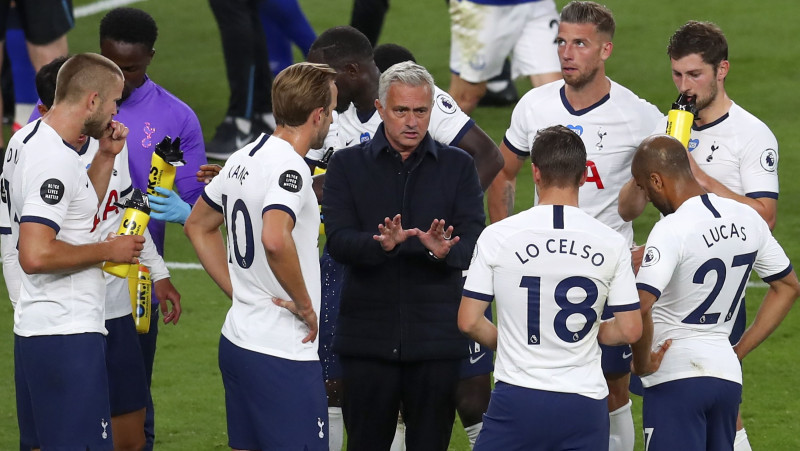 "Tottenham" izcīna minimālu uzvaru, Morinju sērija pret "Everton" turpinās