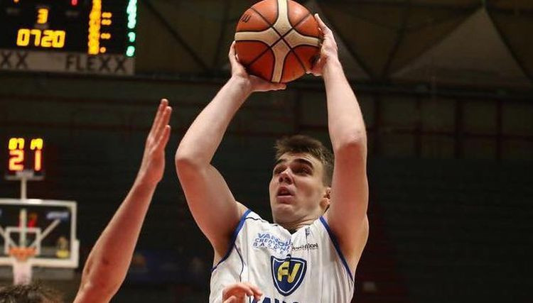 Latvijas jaunais uzbrucējs Strautmanis spēlēs Itālijas B sērijā