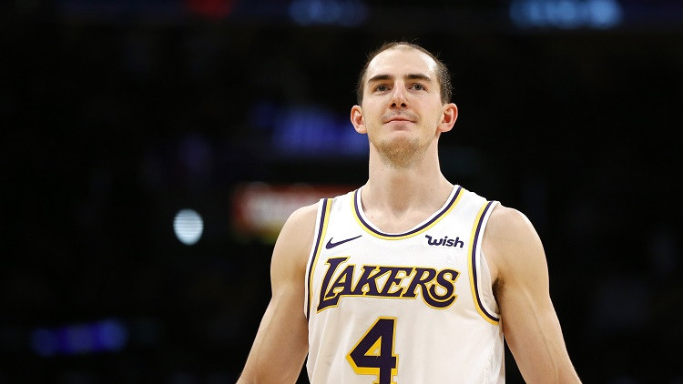 Karuzo 12 minūtēs piezīmju norma, "Lakers" pirmā uzvara Orlando