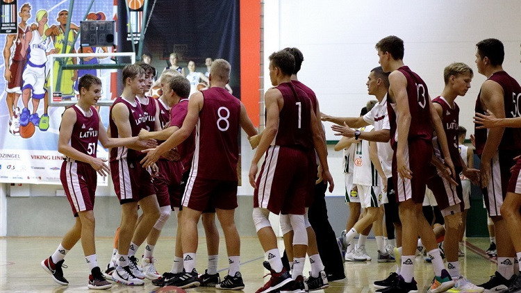 Švalbem vēl viens "double-double", U15 puiši Tallinā finišē trešie