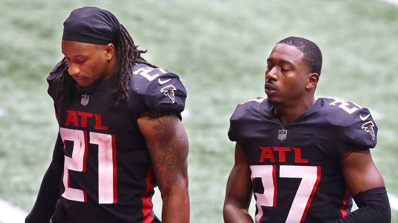 "Falcons" atkal izgāžas pēdējā ceturtdaļā, "Chiefs" pārliecinoši pārspēj "Ravens"