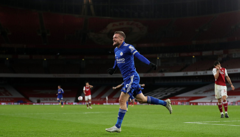 Vārdijs nāk uz maiņu un izrauj "Leicester" uzvaru pret "Arsenal"