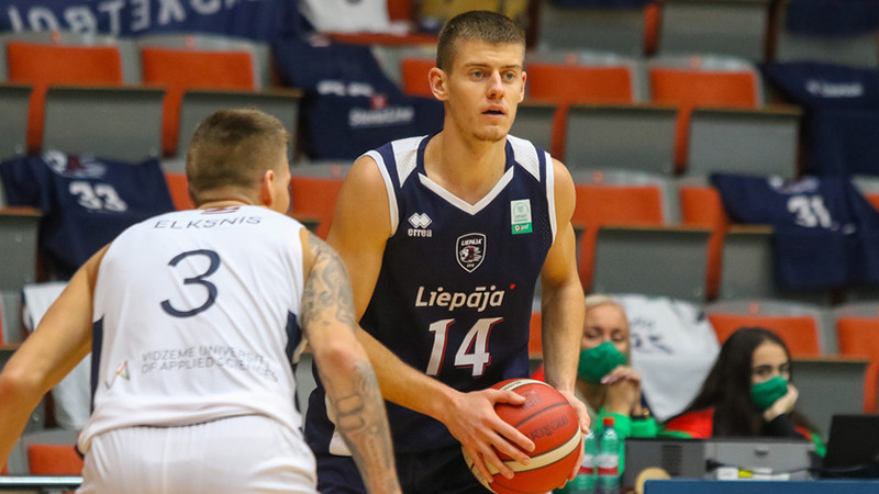 Geks saņem atzinību kā novembra mēneša MVP