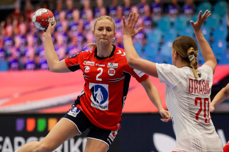 Galvenās favorītes Norvēģija Eiropas čempionātu handbolā sāk ar rekordu
