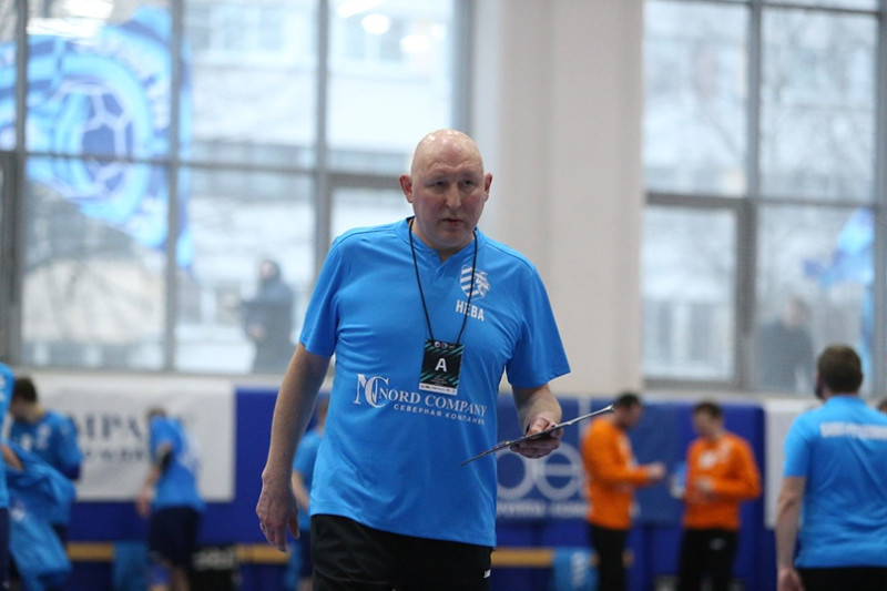 “Ņeva” – ar četriem robiem sastāvā, "Tenax" – 44 dienas bez spēļu prakses