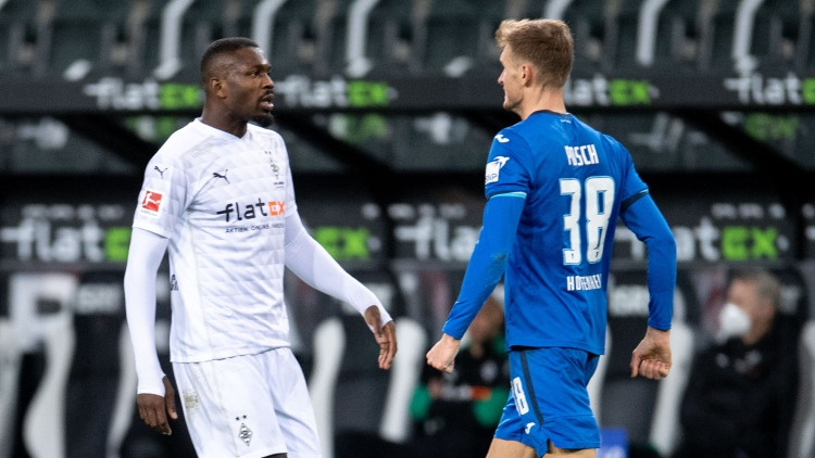 "Borussia" uzbrucējam piecu spēļu diskvalifikācija par spļāvienu pretiniekam sejā
