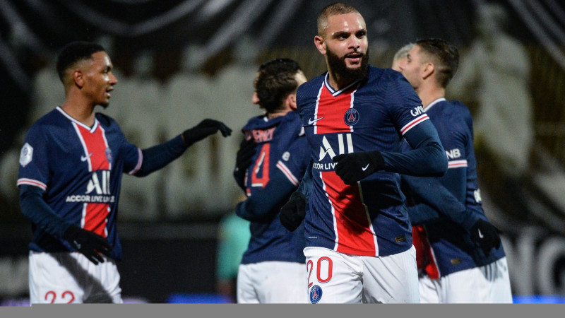 Neimārs atgriežas sākumsastāvā, PSG tikai otrajā puslaikā pieveic "Angers"