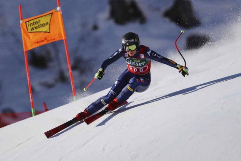 Sofija Godžija turpina dominanci nobraucienā