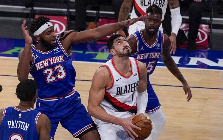 "Knicks" ar stabilu sniegumu revanšējas "Trail Blazers"