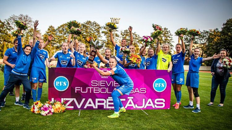 Debitanti, vietējā klasika un ceļš uz stabilitāti. Startē sieviešu futbola sezona