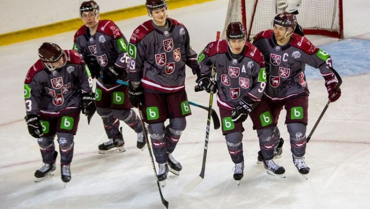 Latvijas izlase arī otrajā spēlē pārspēj U18 izlasi, sieviešu U18 izlasei sagrāve