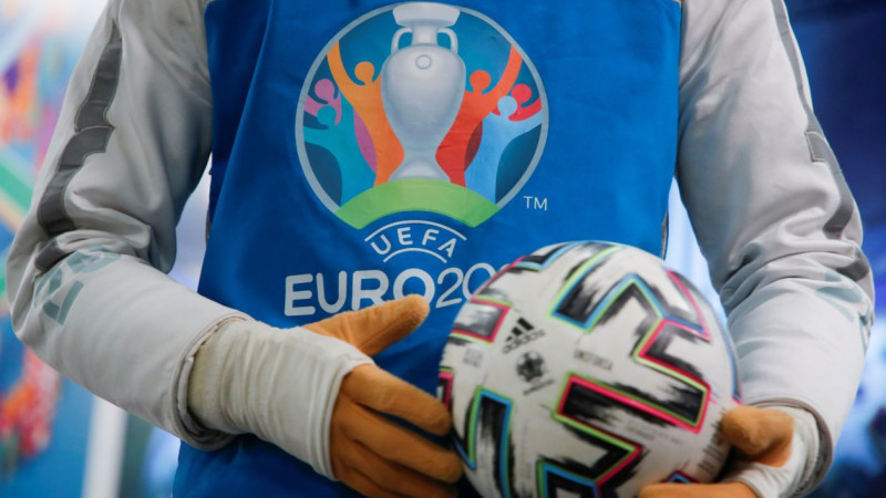 Oficiāli: UEFA pārceļ "Euro 2020" spēles uz Sevilju un Sanktpēterburgu